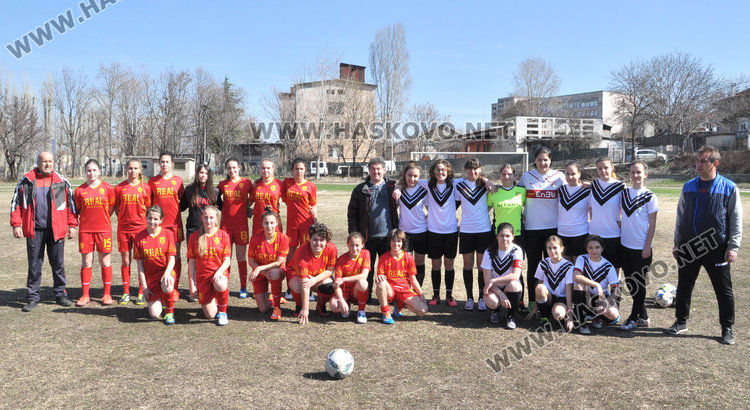 Готвят хасковлийки за елитния футбол при жените