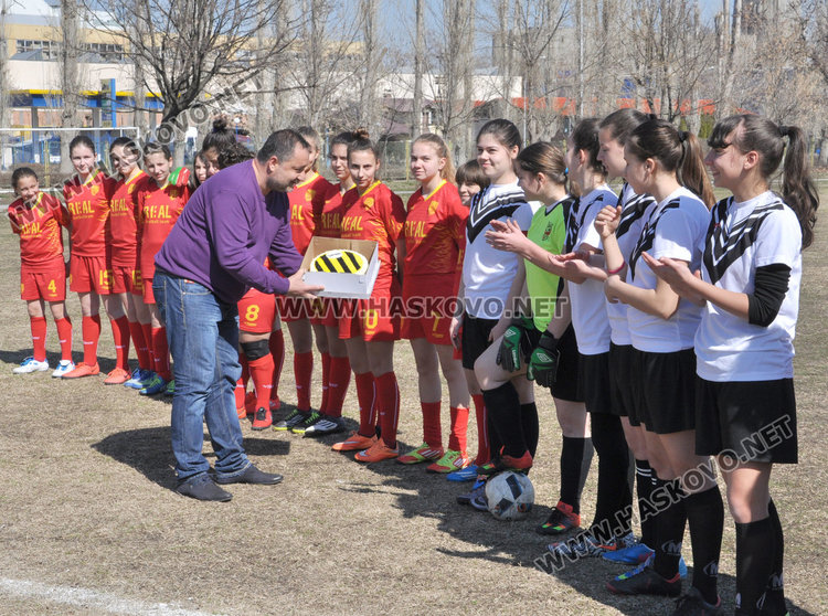 Готвят хасковлийки за елитния футбол при жените