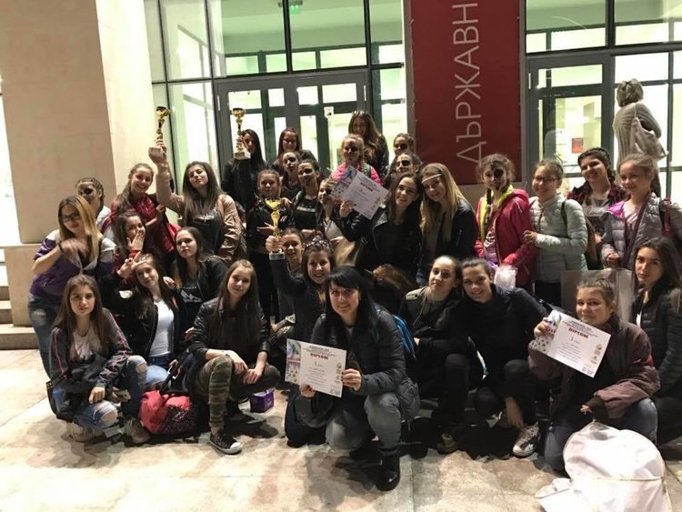 Снимки: Денс студио "Косара"