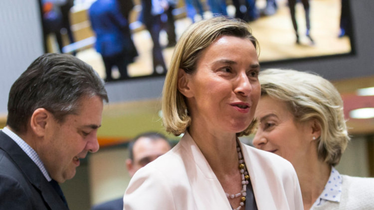 ЕС одобри планове за нов военен щаб за координация на операции в чужбина