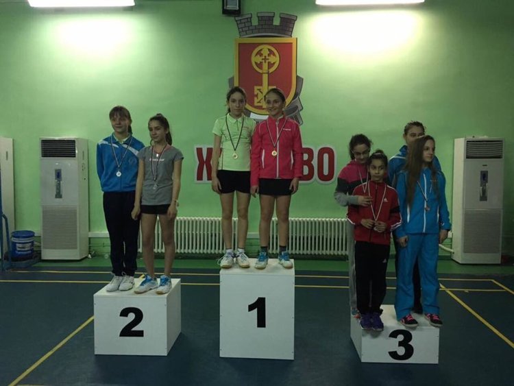 Първомайци обраха медалите на турнир за бадминтонисти