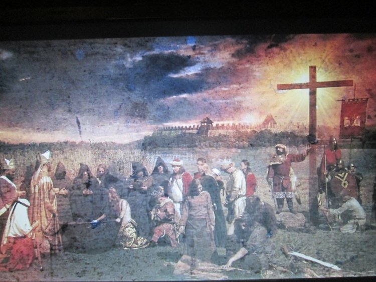 Изложба за покръстването на поляците и прожекция на филма „Kръст и кoрона” в Младежкия център днес