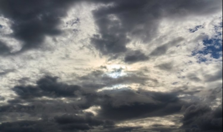 Не забравяйте чадърите: Ще вали, че и гръмотевици ще има