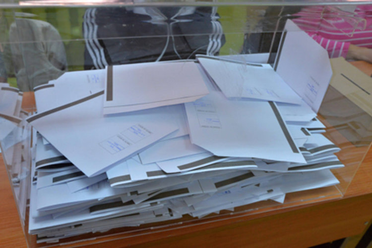 Печатат 264 760 бюлетини за изборите в Хасково