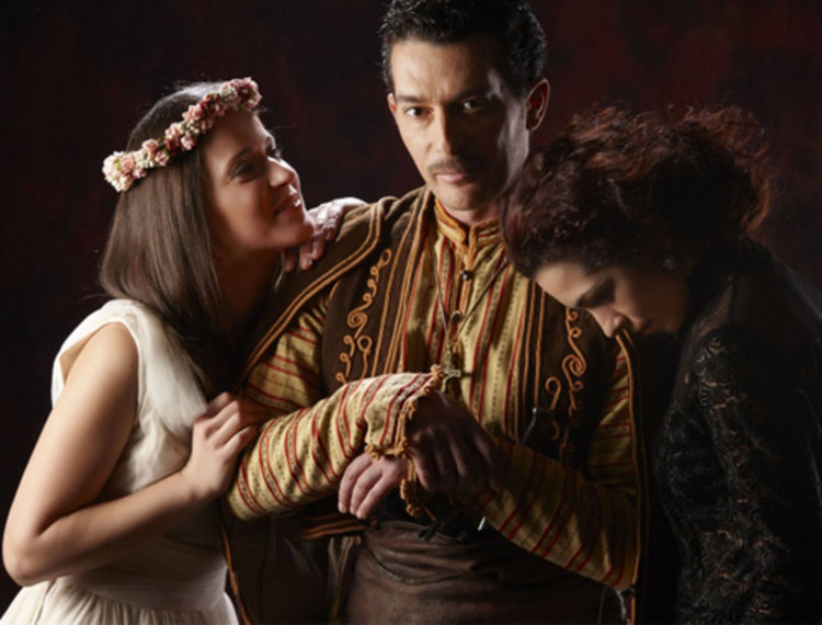 "Яворов, Лора и Мина в часа на синята мъгла" на кърджалийска сцена