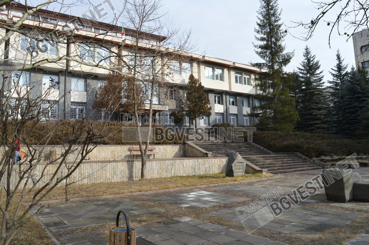 Прокуратурата скочи срещу условна присъда за кървав инцидент с непълнолетно момче в Момчиловци