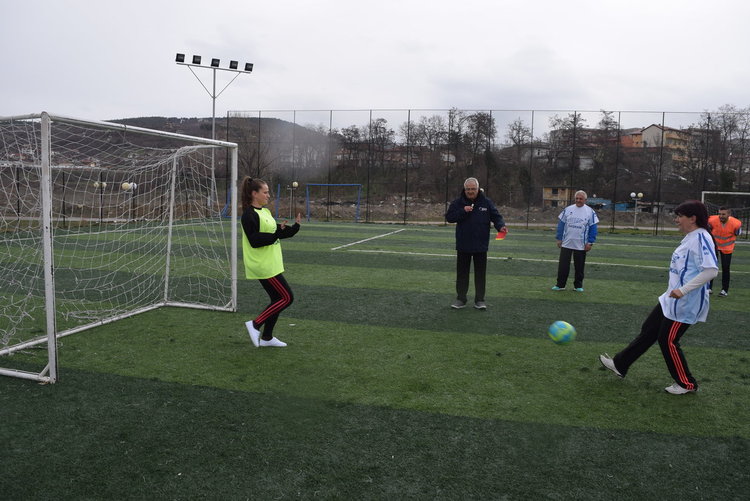 Караянчева безапелационна