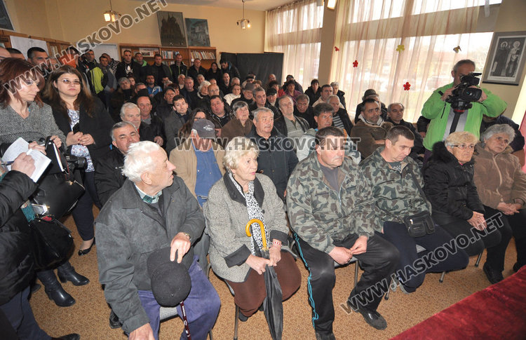 Делян Добрев: Изпълняваме обещанията си към Болярово, тръгва проектът за  канализацията на квартала