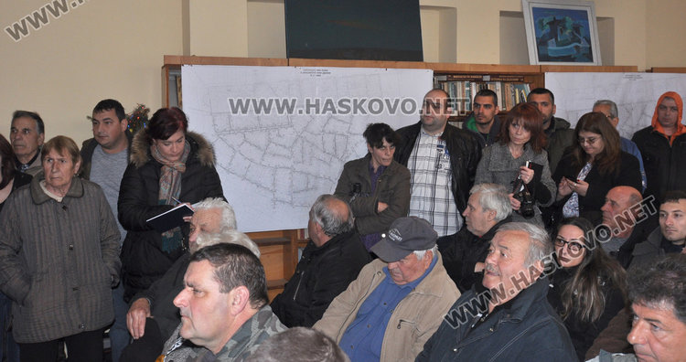 Делян Добрев: Изпълняваме обещанията си към Болярово, тръгва проектът за  канализацията на квартала