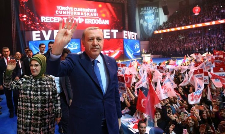 Холандия не пусна самолета на турския външен министър. Ердоган: Те са фашисти