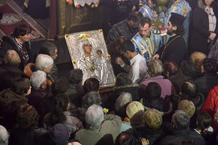 Посрещането на "Златна ябълка" се превърна в истински празник