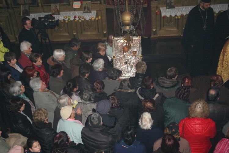 Посрещането на "Златна ябълка" се превърна в истински празник