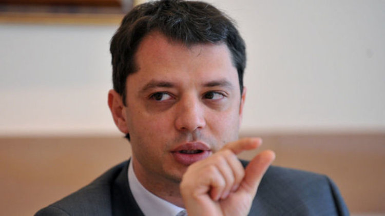 Делян Добрев