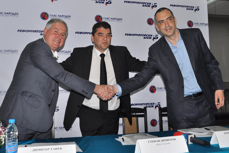 Трима водачи на листи от РБ с меморандум за скоростен път до Маказа