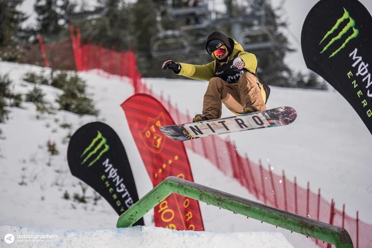 Два медала за България от стартовете за Европейската купа по сноуборд в Пампорово-Мечи чал