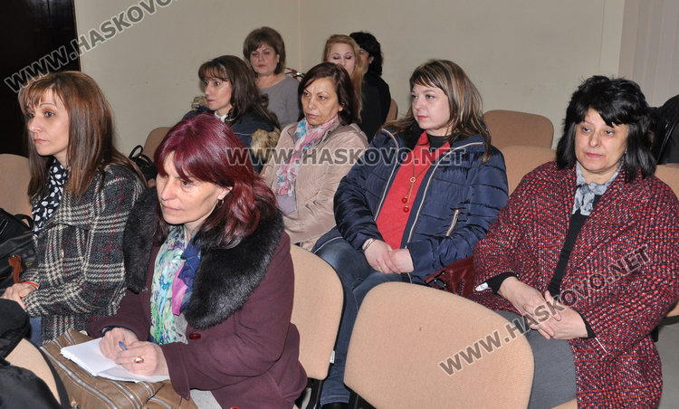 450 полицаи пазят вота, ЦИК обучава РИК онлайн