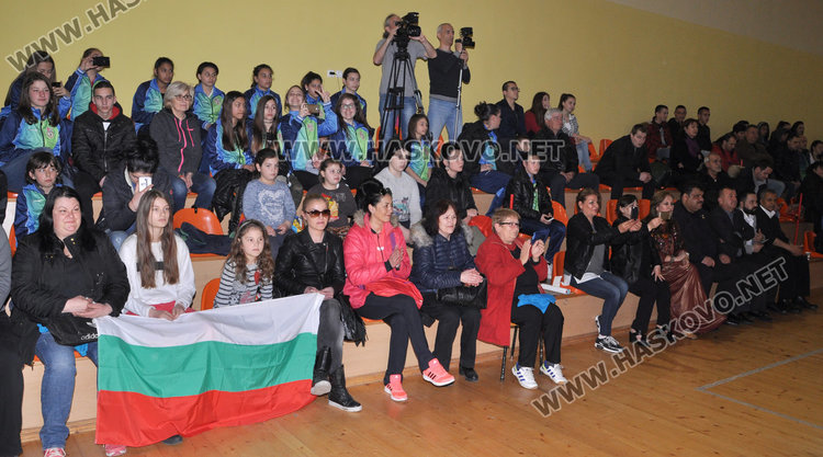 Хасково посрещна хандбалистки от Кюрдистан