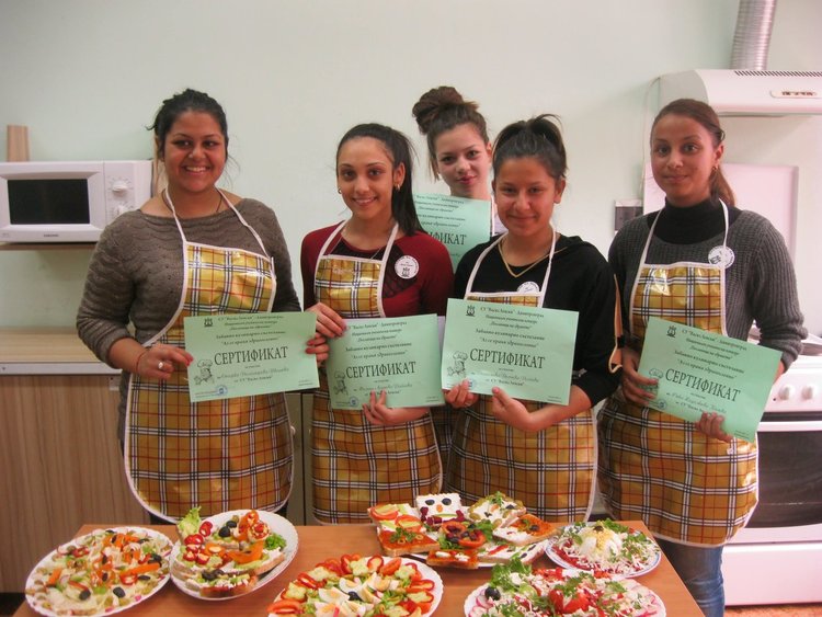 Две димитровградски училища организираха състезание за здравословно хранене