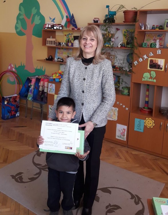 Деца със специални образователни потребности с награди от национална изложба