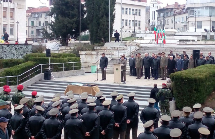 Двудневни тържества за Деня на ракетните войски и артилерията в Асеновград