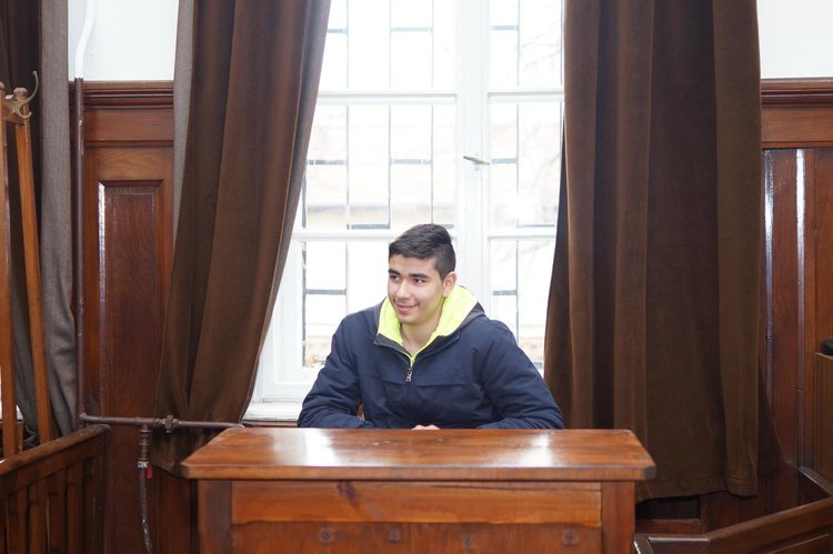 Дело за тежка телесна повреда разгледаха ученици от Дебър