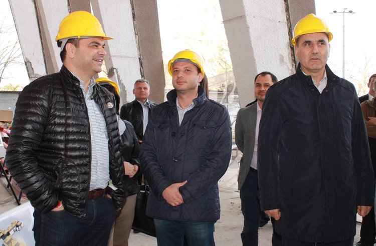 Цветан Цветанов: Когато има стабилно правителство, има и средства като тези за ремонта на зала "Младост"