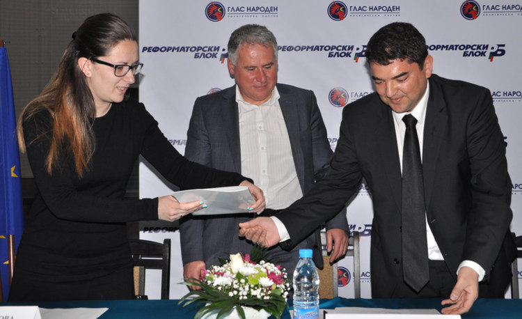 Трима водачи на листи от РБ с меморандум за скоростен път до Маказа