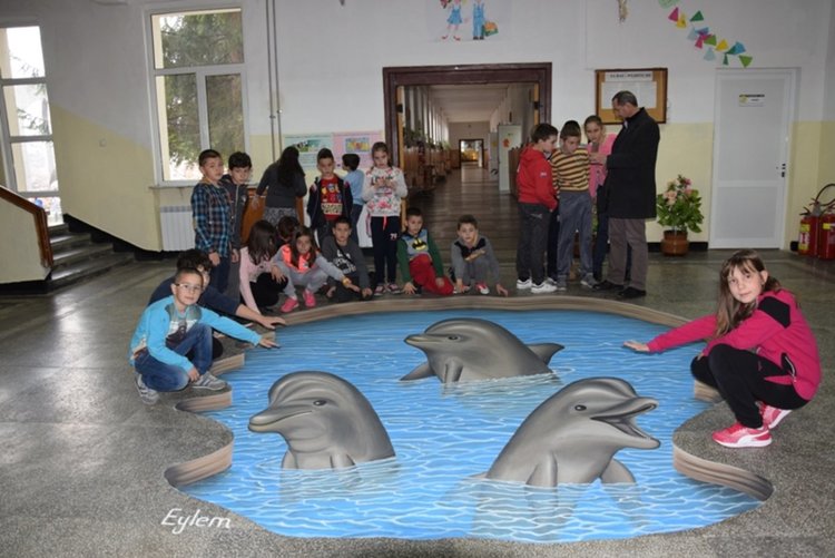 Турска художничка направи уникална 3D рисунка в Ардино 