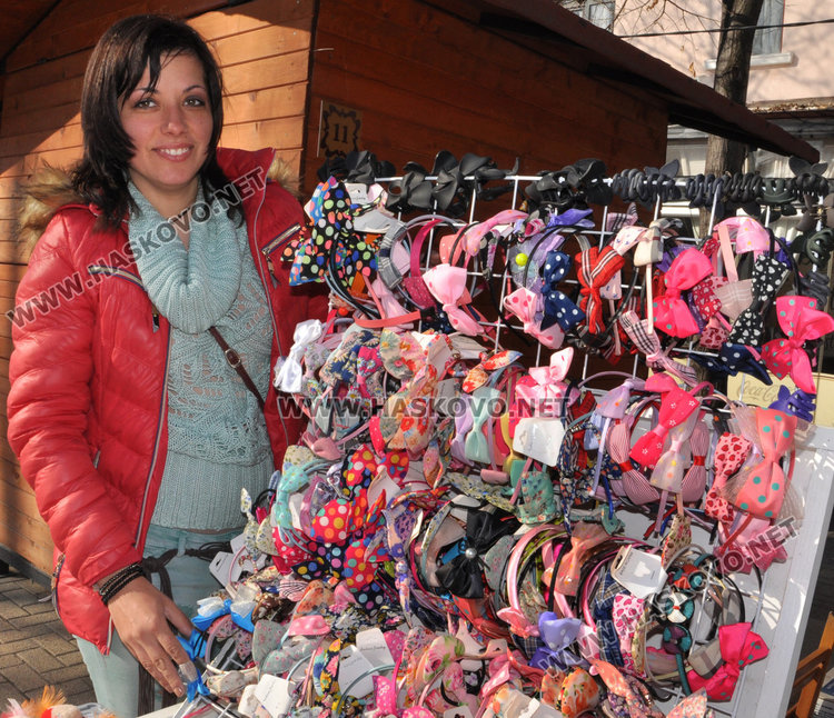 1300 на “Хайдушка софра” в Хасково, занаятчии показват майсторлъка си