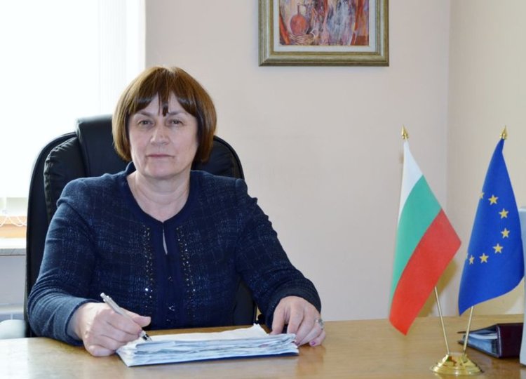 Бедрие Газиюмер представлява България в Съвета на Европейските общини