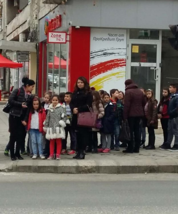 „Аз пресичам безопасно“– практическо занятие в „Йордан Йовков“