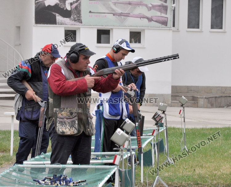 Олимпиец с най-точен мерник в състезание по стрелба в Хасково
