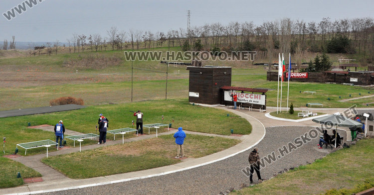 Олимпиец с най-точен мерник в състезание по стрелба в Хасково