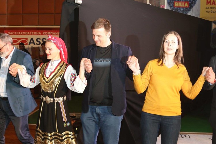 Делян Добрев: „Българе” ни карат да се чувстваме горди българи