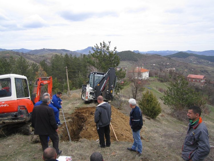 Първа копка за реконструкция на водопроводната мрежа в Млечино