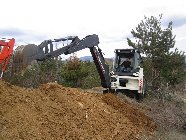 Първа копка за реконструкция на водопроводната мрежа в Млечино