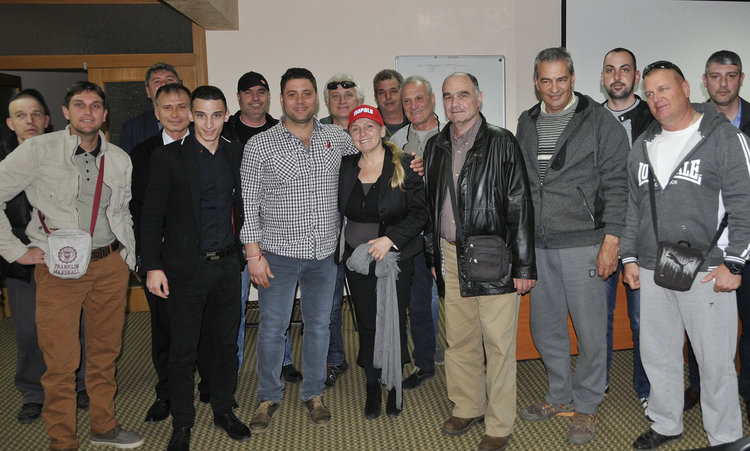 Елена Йончева подкрепи ловците и рибарите, те се жалват от бракониери 