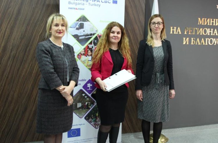 Близо 9 млн евро за околна среда и туризъм получават бенефициенти