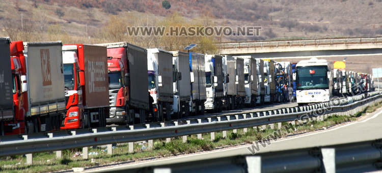 Блокираха границата с Турция заради изборния туризъм