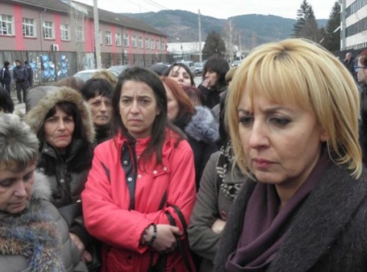 Мая Манолова внася закон против некоректни работодатели