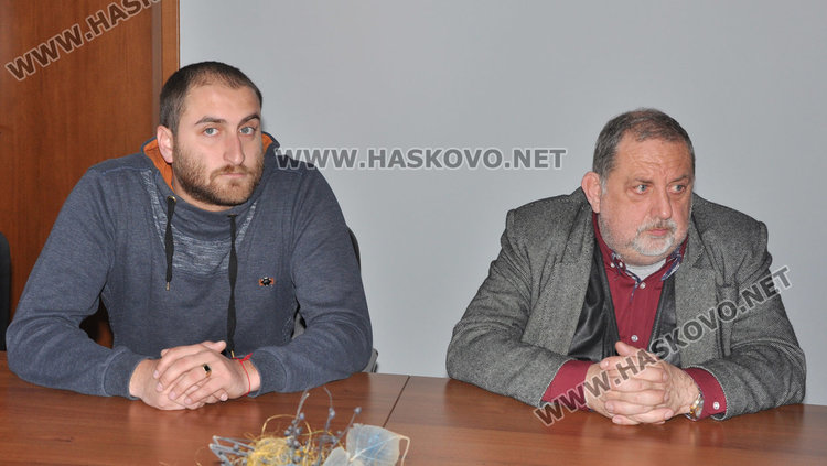 Камери ще следят за пожари край Хасково, обновяват читалище „Заря“ и театъра