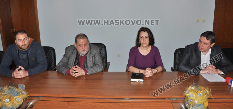 Камери ще следят за пожари край Хасково, обновяват читалище „Заря“ и театъра