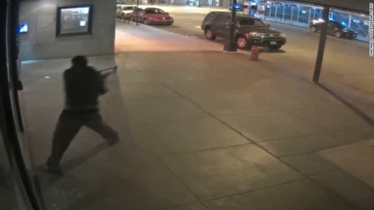 Изнасилване в Чикаго предавано на живо във фейсбук