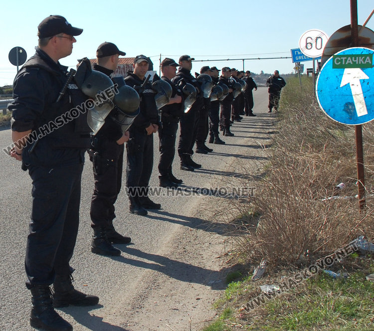 Полиция заварди границата с Гърция заради протест на тютюнопроизводители
