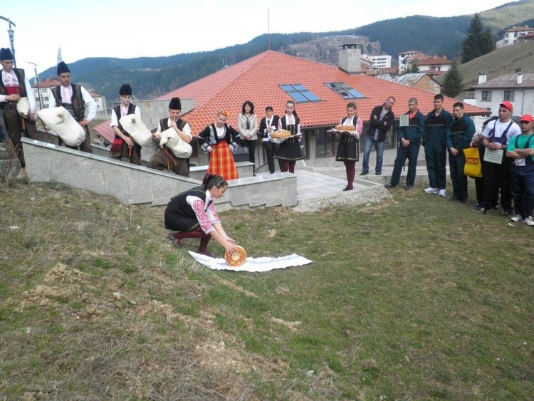 За приза "Млад фермер" се борят 18 ученически отбора от Южна България