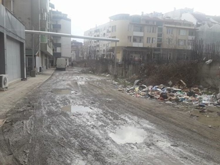 Кърджалийци се зариват с боклуци,няма кой да ги глоби