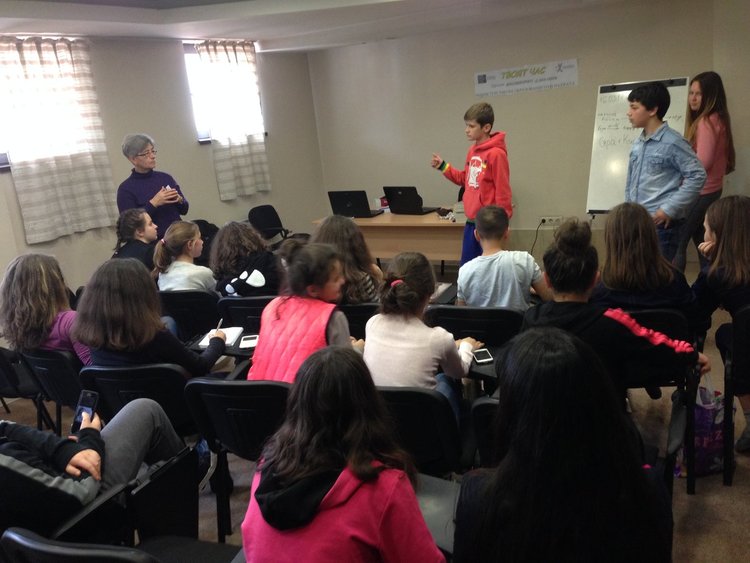 Йовковци на Зелено училище по проект „Твоят час“