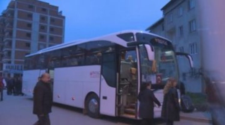 И тази сутрин от Бурса потеглиха два автобуса с изселници, дестинацията е Бенковски                                            