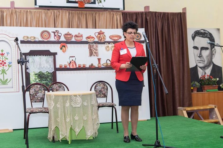 С духова музика, концерт и коктейл отбелязаха празника на училището в Дебър