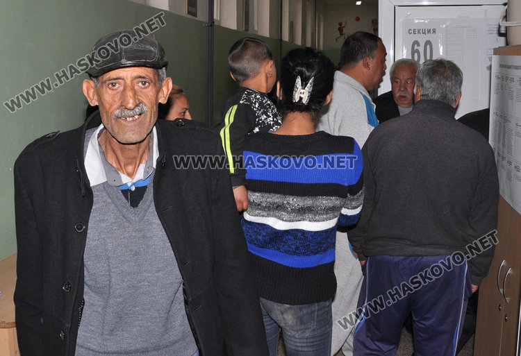 8,04 % избирателна активност в Хасково до 10 часа, 424 гласуват за първи път